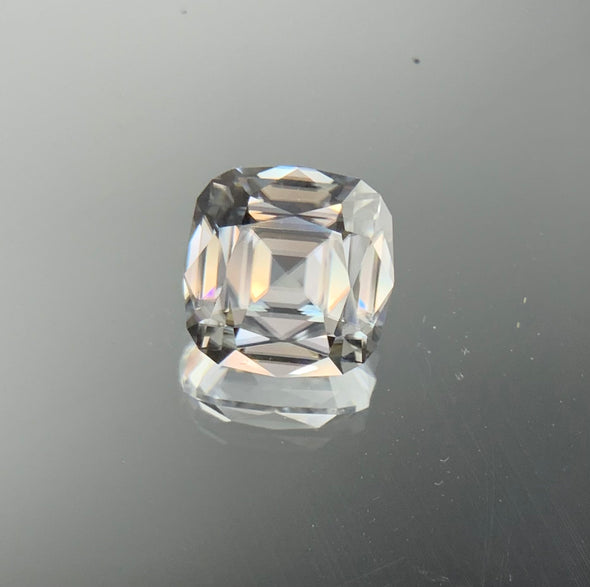 4.13 ct Silver Zircon