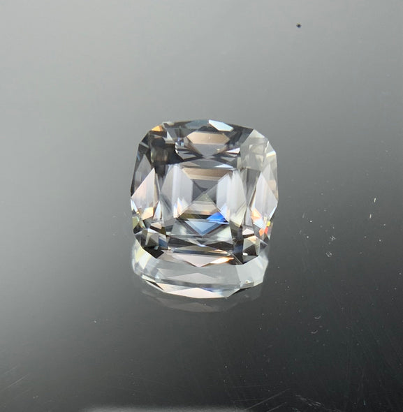 4.13 ct Silver Zircon