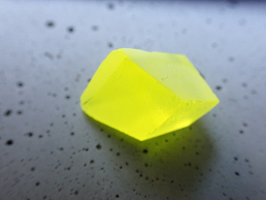 18cts High Glow GAGG Faceting Rough 640