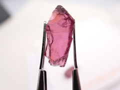 Stunning 15.4-ct Rhodolite Parcel from Kenya – Perfect for Fantasy and Rosecut Designs